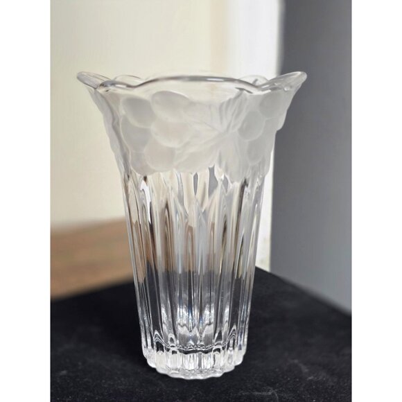 Frosted Glass Vase Grapes & Leaves Autumn Harvest 5.5" - Picture 3 of 7
